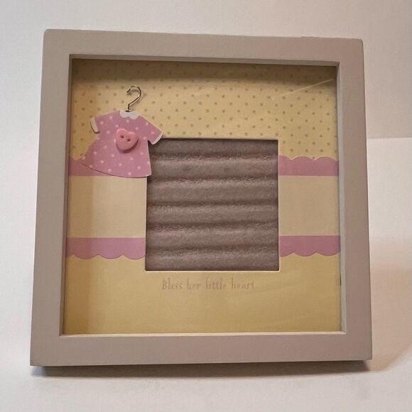 Baby Frame Bundle - 3 Unique Pink Themed Frames with Stands - Picture 5 of 12